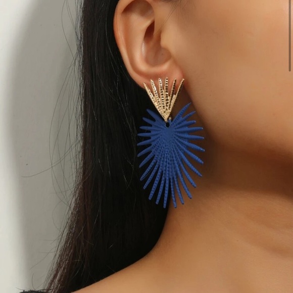 Jewelry - Beacon of Light Earrings